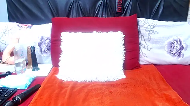 Snapshot of spicydiver38 chatting on November 14, 5:55 pm spicydiver38 online show from November 14, 5:55 pm