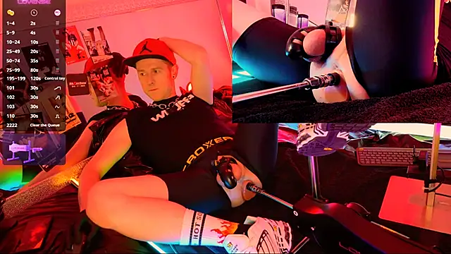 Snapshot of Fuc71 chatting on December 4, 6:17 pm Fuc71 online show from December 4, 6:17 pm