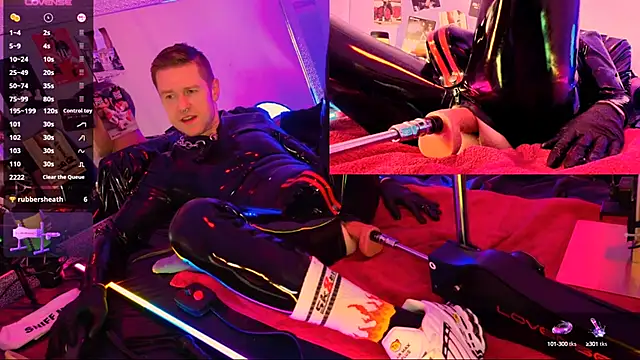 Snapshot of Fuc71 chatting on December 8, 11:19 pm Fuc71 online show from December 8, 11:19 pm