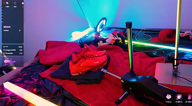 Snapshot of Fuc71 chatting on February 14, 10:14 pm Fuc71 online show from February 14, 10:14 pm