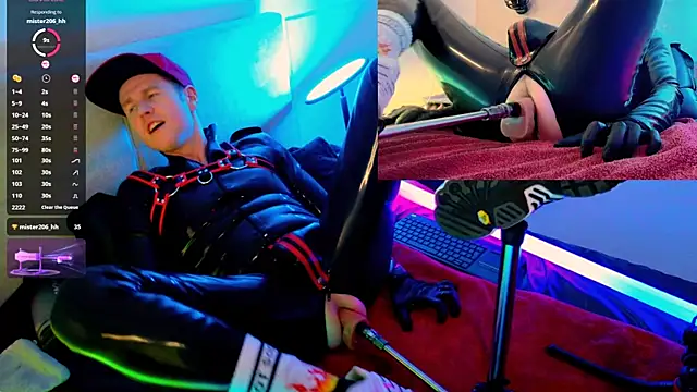 Snapshot of Fuc71 chatting on March 21, 6:40 pm Fuc71 online show from March 21, 6:40 pm