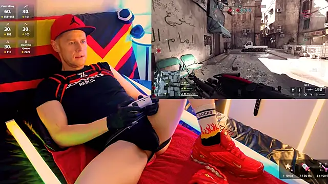 Snapshot of Fuc71 chatting on October 21, 6:52 pm Fuc71 online show from October 21, 6:52 pm