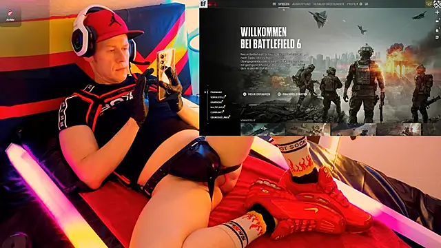 Snapshot of Fuc71 chatting on October 27, 6:01 pm Fuc71 online show from October 27, 6:01 pm