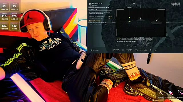 Snapshot of Fuc71 chatting on October 29, 5:36 pm Fuc71 online show from October 29, 5:36 pm