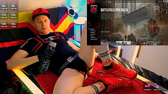 Snapshot of Fuc71 chatting on October 30, 5:57 pm Fuc71 online show from October 30, 5:57 pm