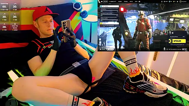 Snapshot of Fuc71 chatting on November 2, 2:19 pm Fuc71 online show from November 2, 2:19 pm