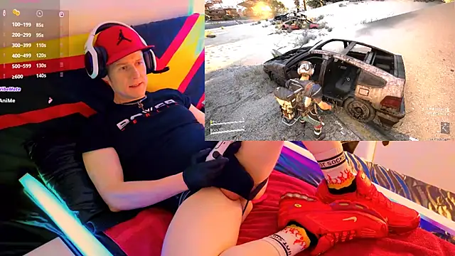 Snapshot of Fuc71 chatting on December 5, 8:49 pm Fuc71 online show from December 5, 8:49 pm