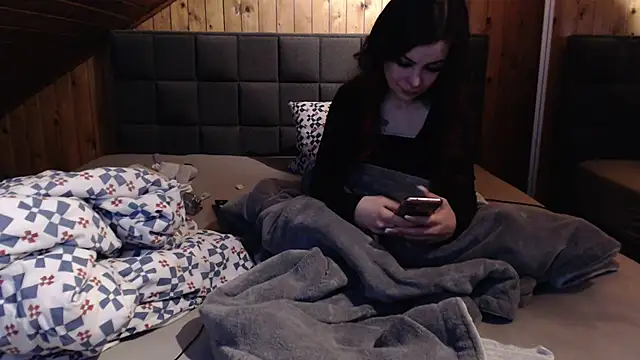 BoeseMoni1998 online show from February 4, 5:01 pm