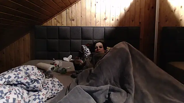 BoeseMoni1998 online show from February 4, 8:06 pm