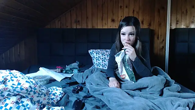 BoeseMoni1998 online show from March 18, 11:41 am