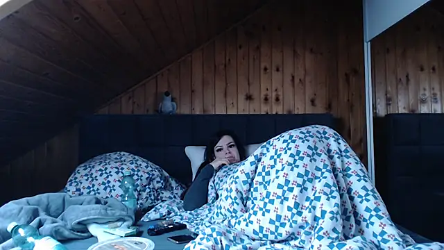 BoeseMoni1998 online show from October 6, 10:56 am