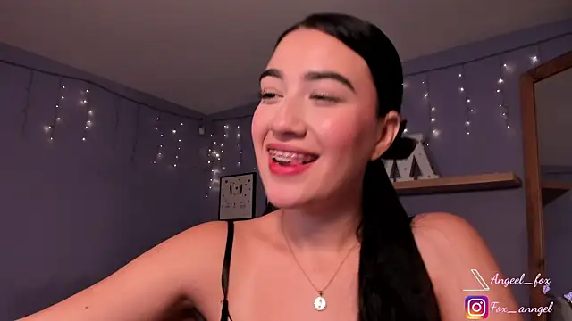 angeel fox online show from January 21, 2:33 am