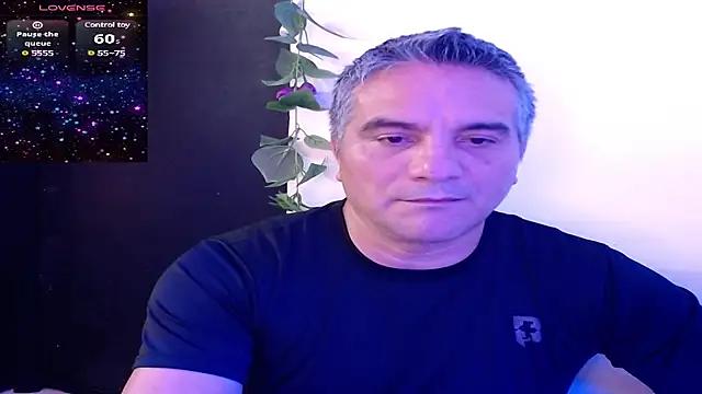 Snapshot of golden_punisher chatting on January 29, 6:54 am golden punisher online show from January 29, 6:54 am