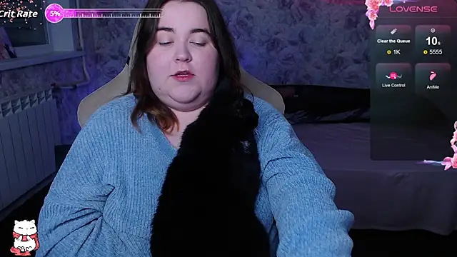 Estelle Hicks online show from September 14, 6:18 pm