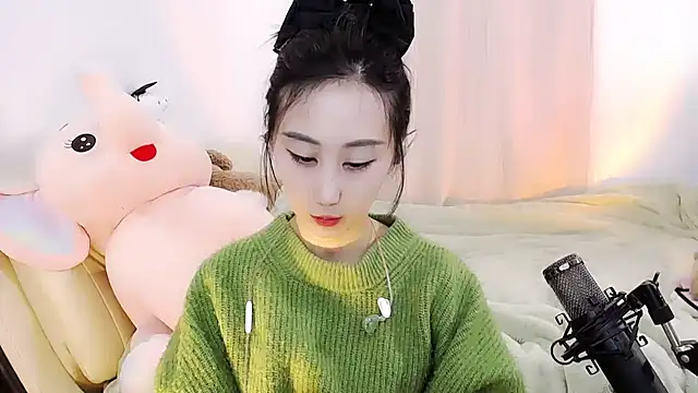 Snapshot of Alcohol_1 chatting on January 7, 1:35 pm Alcohol 1 online show from January 7, 1:35 pm