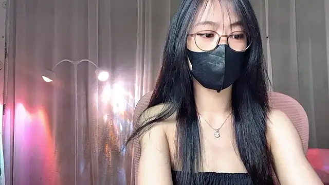  minji bae online show from April 19, 5:23 pm