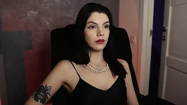 Snapshot of mistress__rochelle chatting on March 2, 10:16 pm mistress rochelle online show from March 2, 10:16 pm