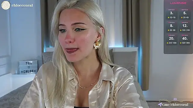 Snapshot of ChloeCoral chatting on January 19, 9:02 pm ChloeCoral online show from January 19, 9:02 pm