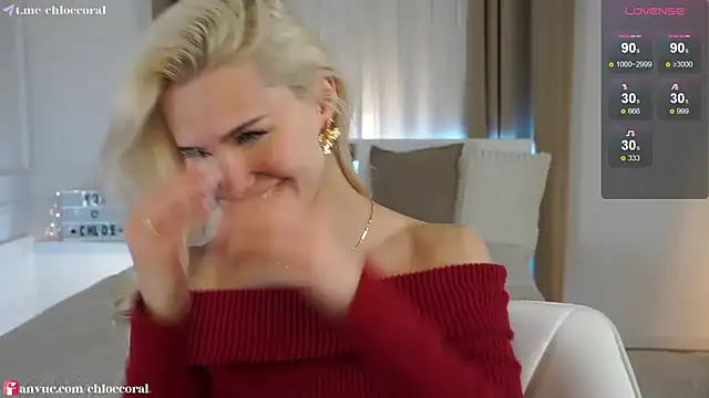 Snapshot of ChloeCoral chatting on February 2, 7:25 pm ChloeCoral online show from February 2, 7:25 pm