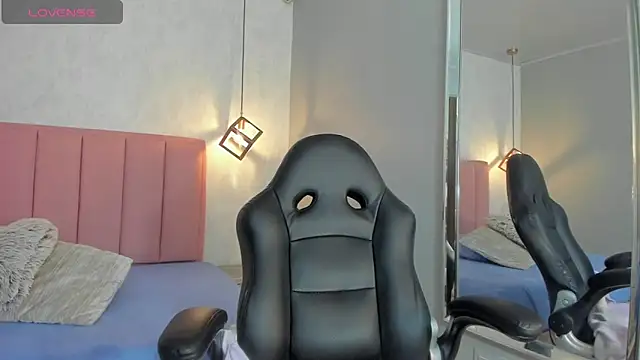 Snapshot of SUNNYCYRUS chatting on September 12, 12:38 pm SUNNYCYRUS online show from September 12, 12:38 pm