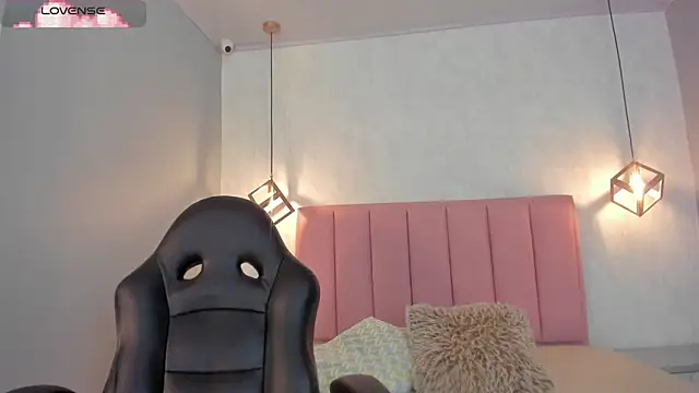 Snapshot of SUNNYCYRUS chatting on November 20, 12:49 pm SUNNYCYRUS online show from November 20, 12:49 pm