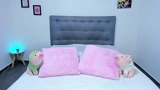 Snapshot of Agataowens chatting on January 29, 1:48 am Agataowens online show from January 29, 1:48 am