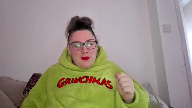 Bustycurves online show from November 22, 12:26 pm