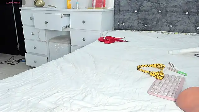 Snapshot of anastasia_danger chatting on January 2, 1:27 am anastasia danger online show from January 2, 1:27 am