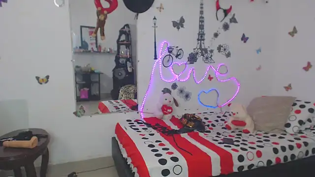 Snapshot of brigitht chatting on January 30, 4:34 pm brigitht online show from January 30, 4:34 pm