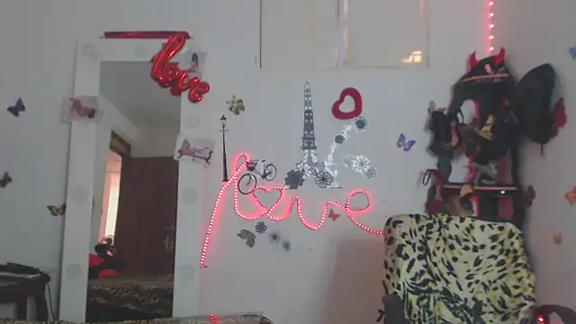 Snapshot of brigitht chatting on October 5, 4:16 pm brigitht online show from October 5, 4:16 pm
