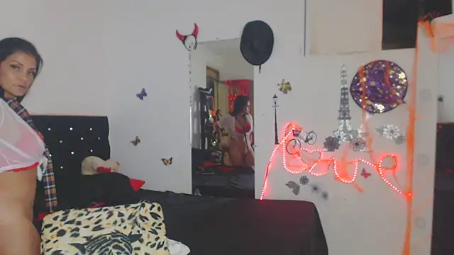 brigitht online show from October 31, 5:30 am