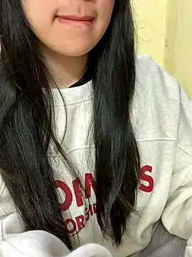 minmin2kk5 online show from November 26, 4:30 pm