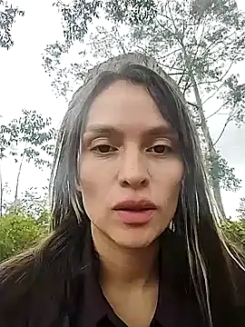 Snapshot of manu_lara chatting on September 17, 5:58 pm manu lara online show from September 17, 5:58 pm