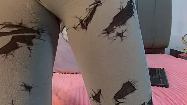 Cherllynn online show from January 31, 5:10 pm