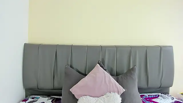 Cherllynn online show from December 4, 2:48 pm