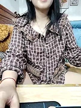 Snapshot of cream1299 chatting on March 1, 12:17 am cream1299 online show from March 1, 12:17 am