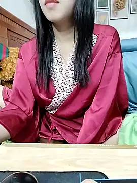 Snapshot of cream1299 chatting on March 7, 8:56 am cream1299 online show from March 7, 8:56 am