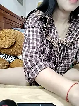 Snapshot of cream1299 chatting on March 22, 9:53 pm cream1299 online show from March 22, 9:53 pm