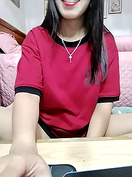 Snapshot of cream1299 chatting on October 8, 11:52 am cream1299 online show from October 8, 11:52 am