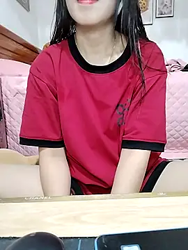 Snapshot of cream1299 chatting on October 28, 12:52 pm cream1299 online show from October 28, 12:52 pm