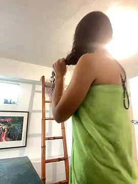 Snapshot of Rati_Curly chatting on October 12, 11:42 am Rati Curly online show from October 12, 11:42 am