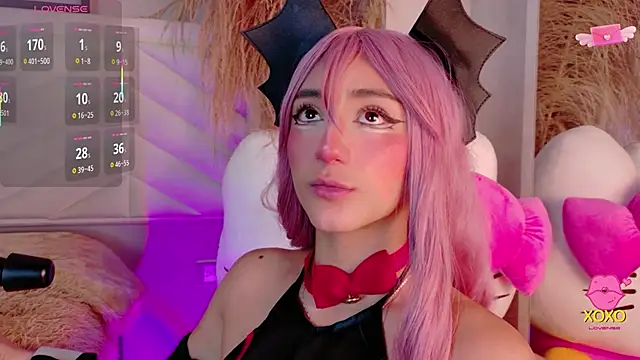 miia  baker online show from December 16, 12:21 pm