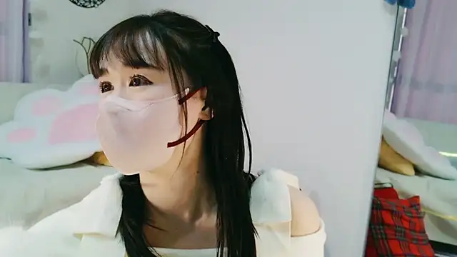 Snapshot of aaanyan chatting on December 13, 11:17 pm aaanyan online show from December 13, 11:17 pm