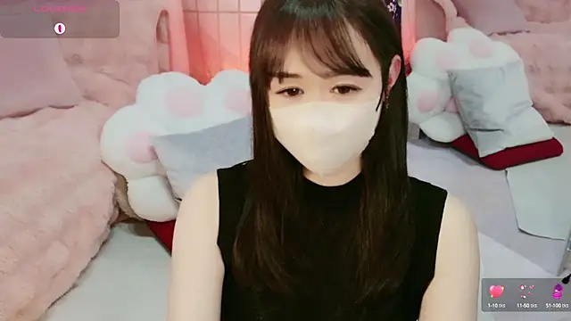 Snapshot of aaanyan chatting on February 24, 7:44 am aaanyan online show from February 24, 7:44 am