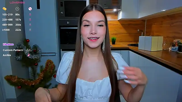  Eva Lee online show from December 20, 6:02 pm