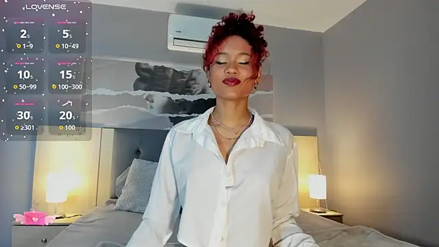 Snapshot of Aprillbrunette chatting on September 18, 2:57 am Aprillbrunette online show from September 18, 2:57 am