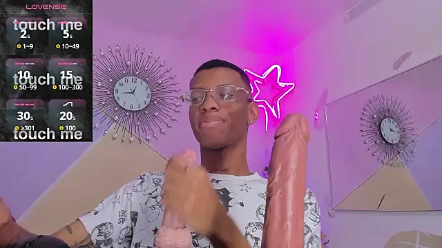 Tiffany Valentine15 online show from November 10, 6:51 pm