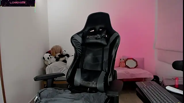 Biancastrongg online show from November 25, 2:55 am