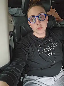 AstridFalk23 online show from March 5, 9:55 pm