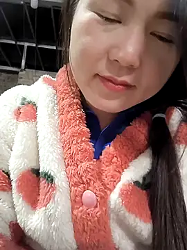 Snapshot of Sweetlove_77 chatting on January 11, 4:38 am Sweetlove 77 online show from January 11, 4:38 am